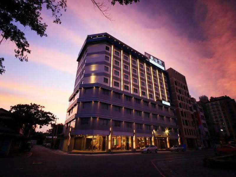 Fish Hotel Hualien Экстерьер фото